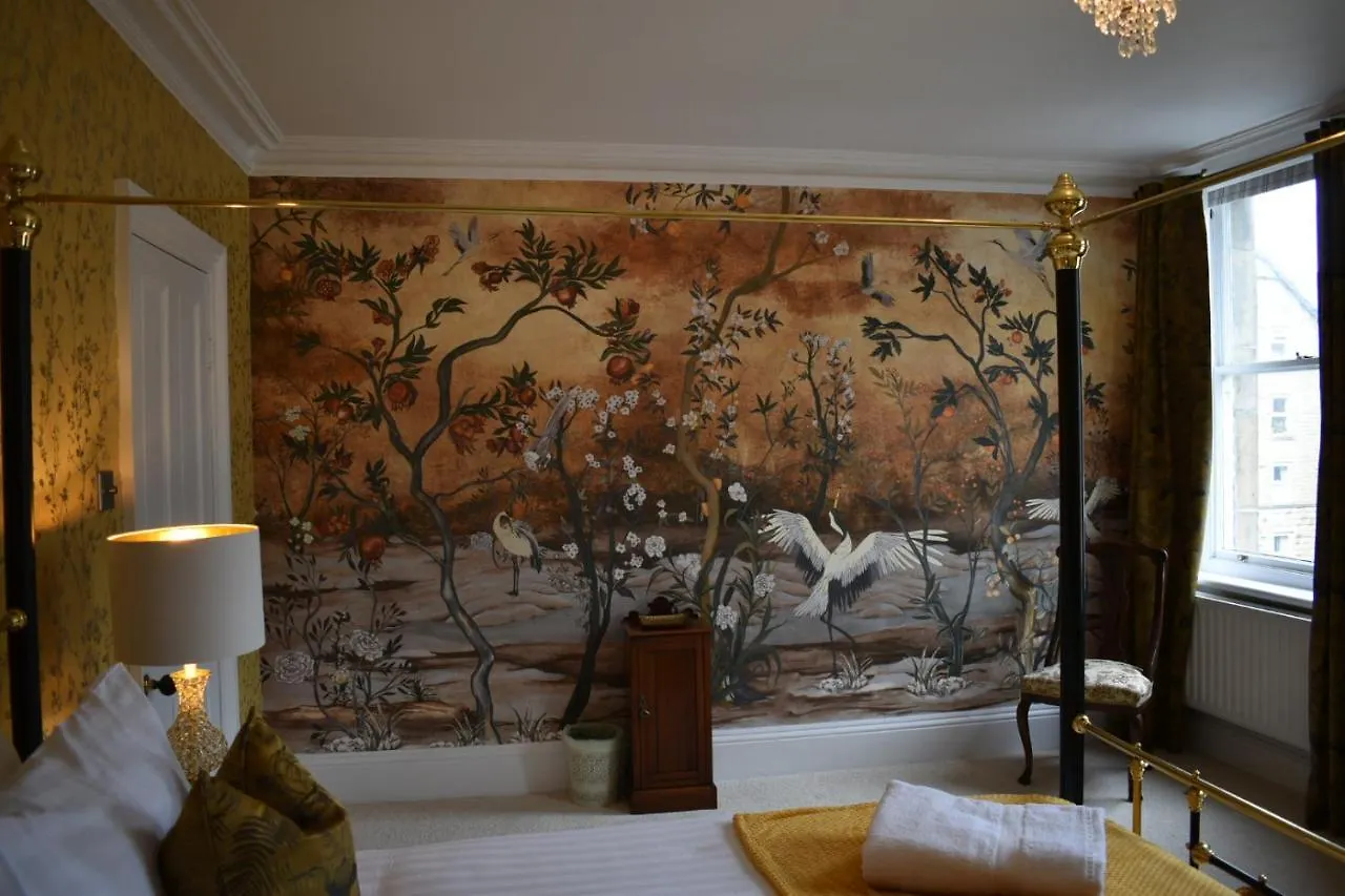 Carlton House - Spacious 4 Bed Victorian Townhouse ハロゲート