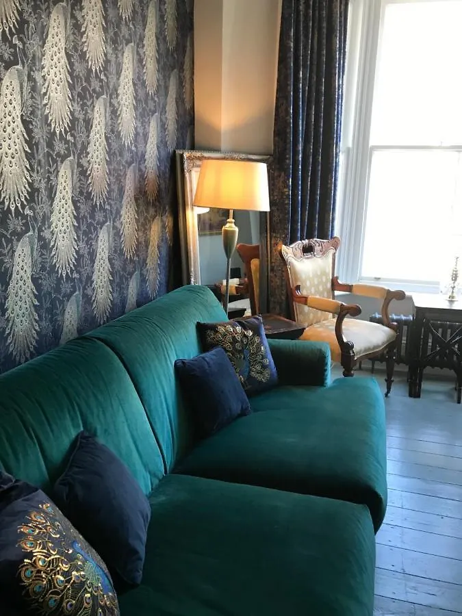 Carlton House - Spacious 4 Bed Victorian Townhouse ハロゲート イギリス